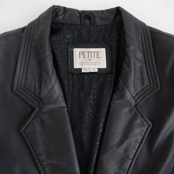 Vintage Petite Sophisticate  Black Button Down Leather Jacket Size Small - Picture 11 of 13